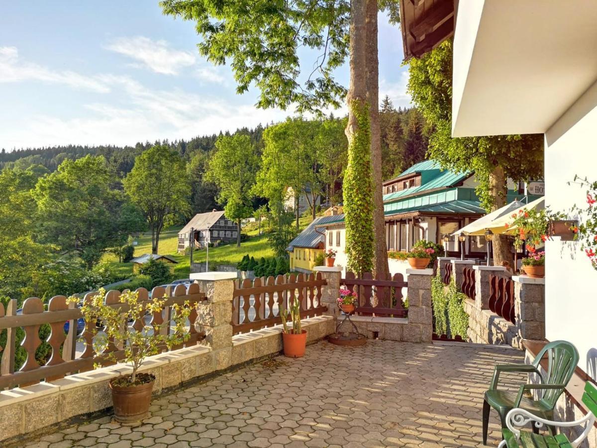 Hotel V Nebi Josefŭv Dŭl Exterior foto