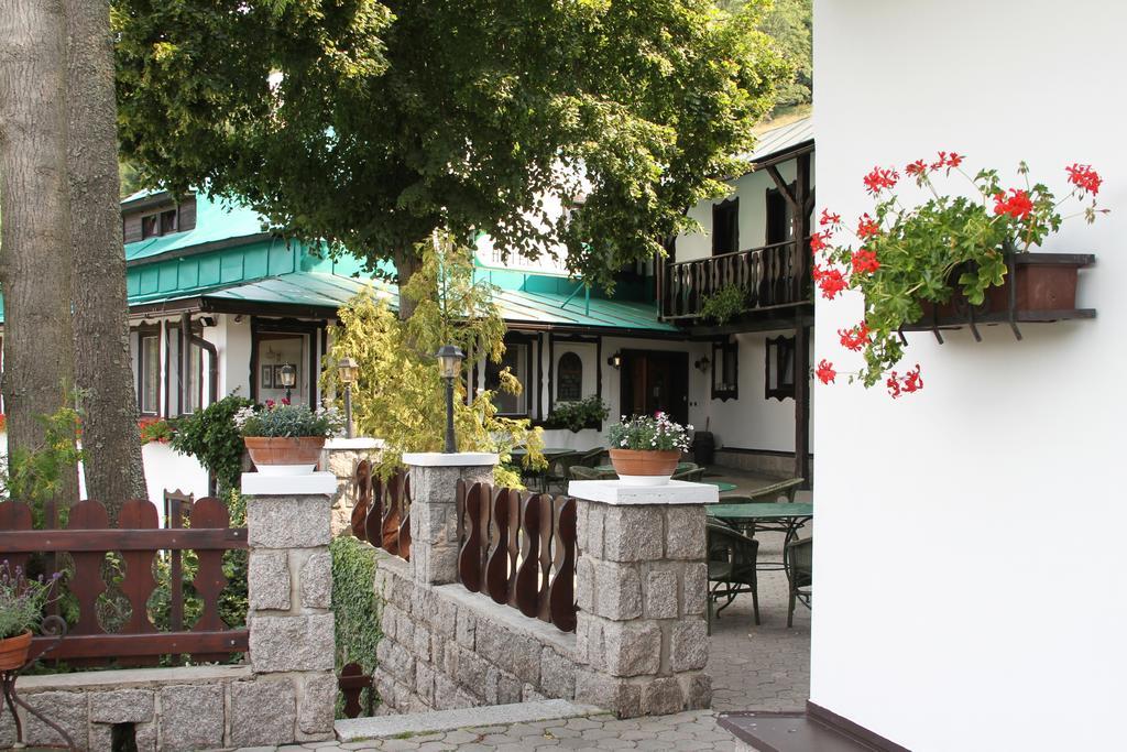 Hotel V Nebi Josefŭv Dŭl Exterior foto